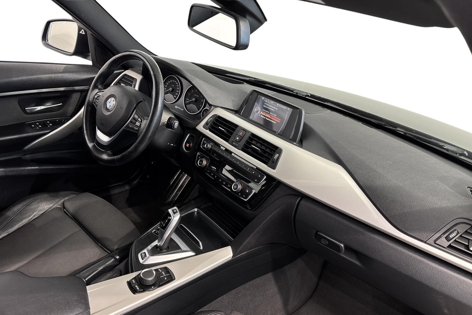 BMW 330 2016