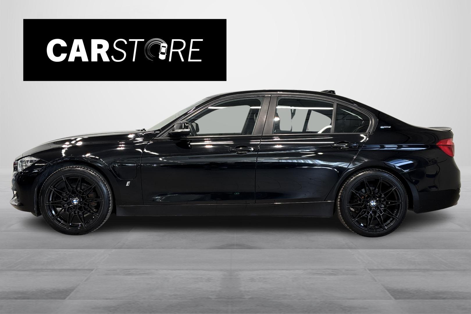 BMW 330 2016