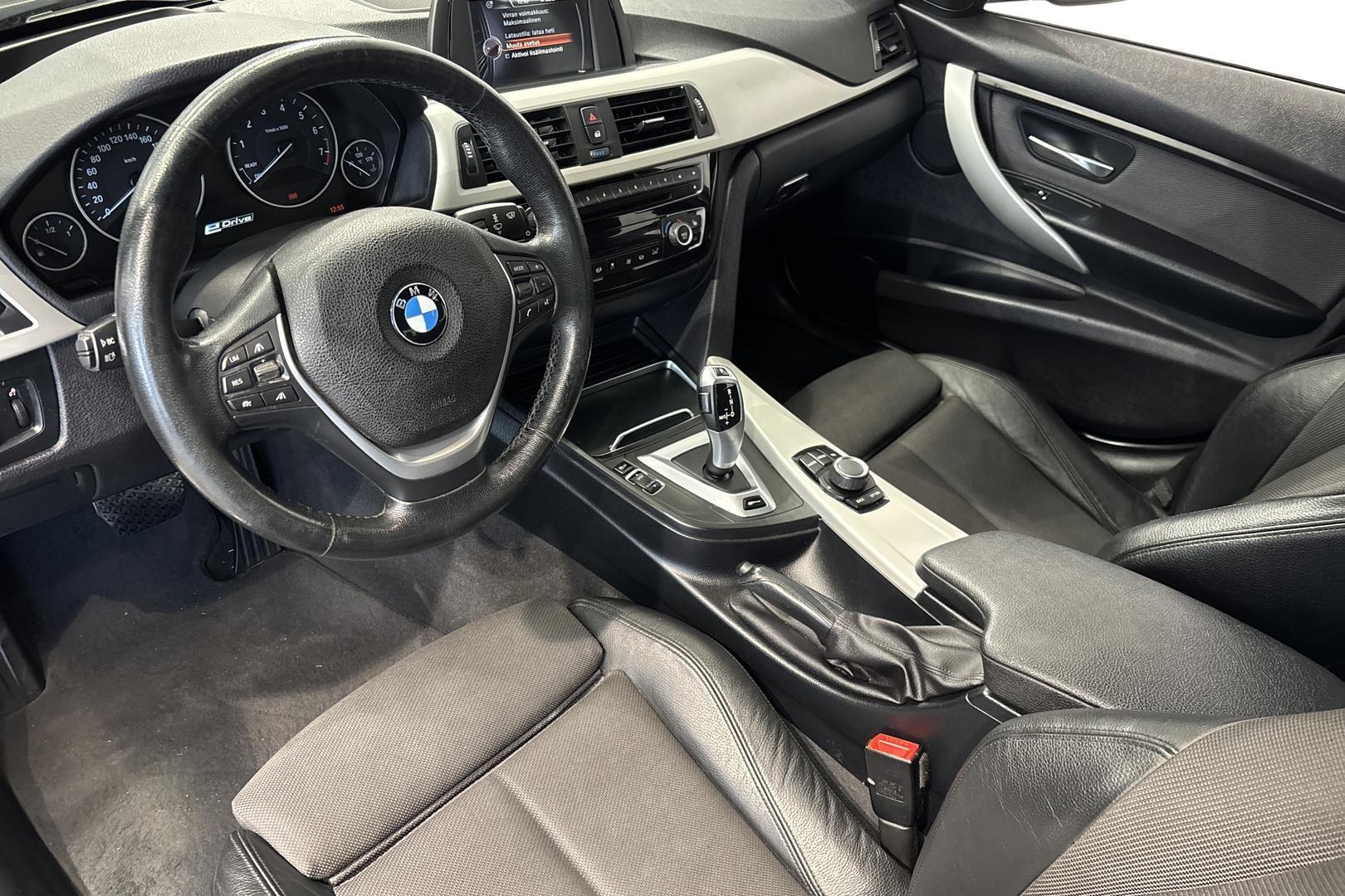 BMW 330 2016