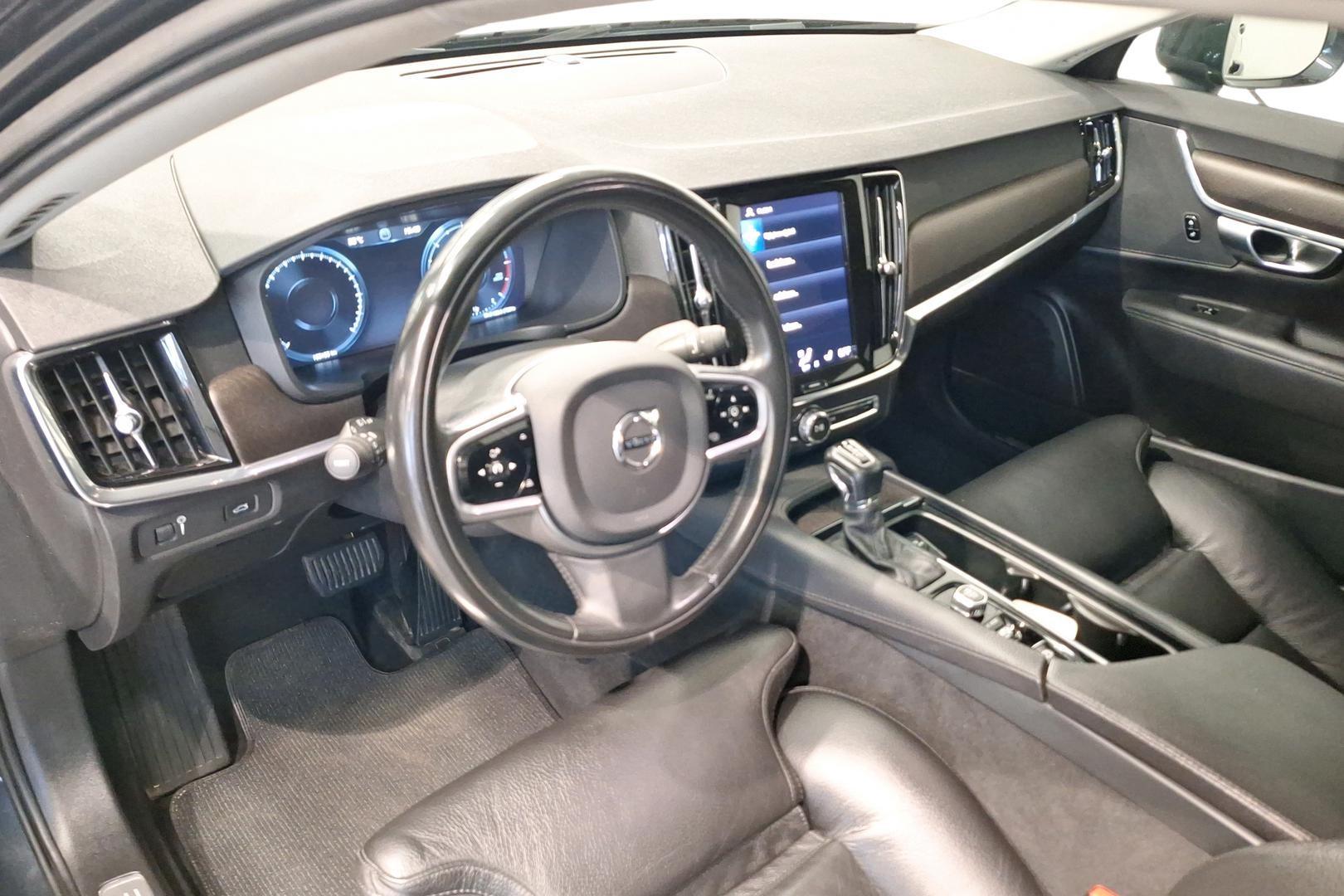 Volvo V90 Cross Country 2020