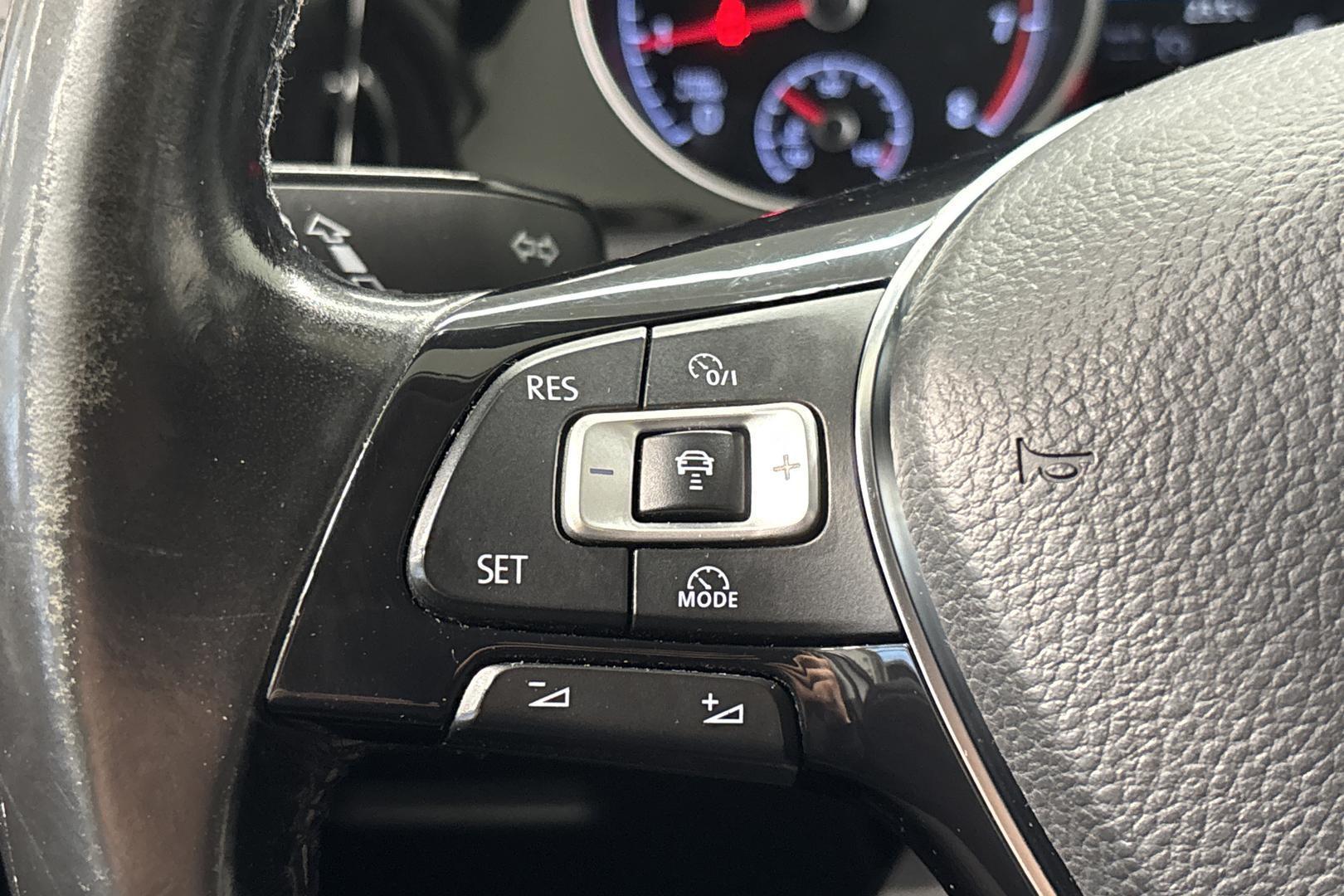 Volkswagen Golf 2016