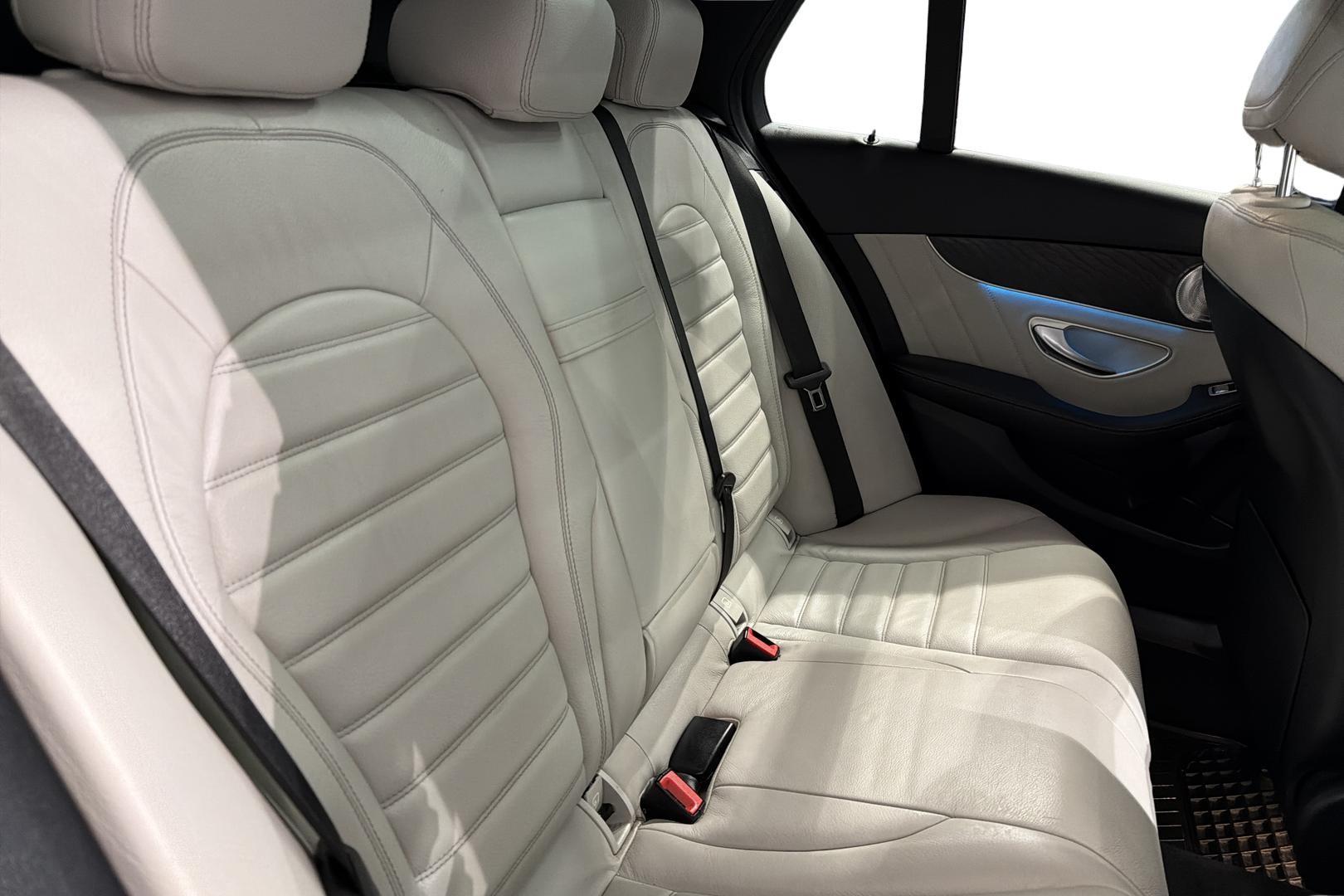 MERCEDES-BENZ C 2016