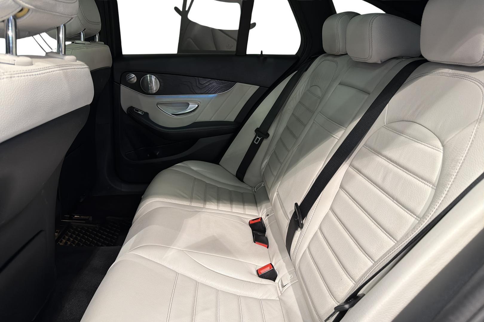 MERCEDES-BENZ C 2016