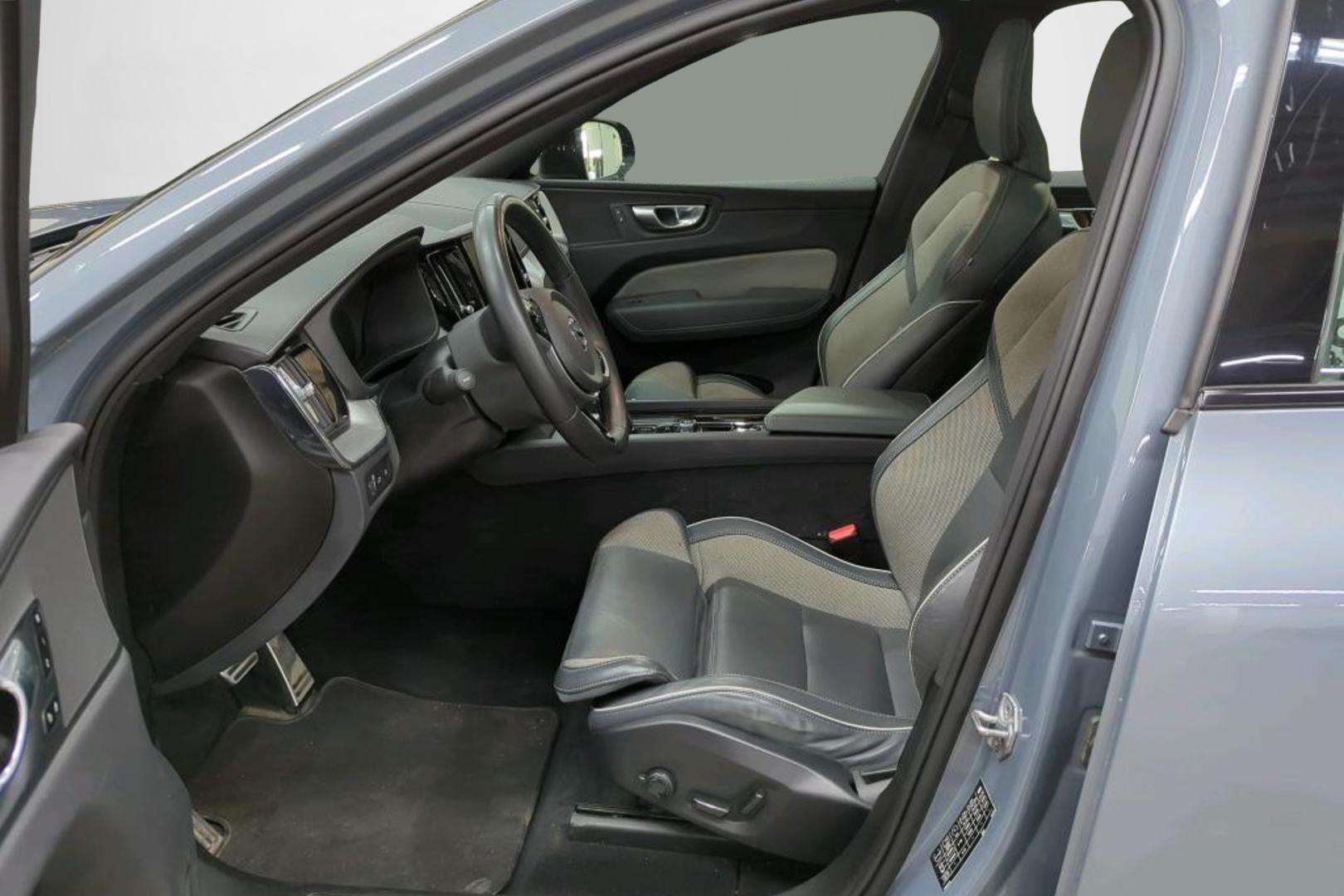 Volvo XC60 2022