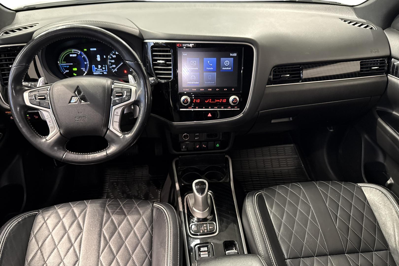 Mitsubishi Outlander PHEV 2020