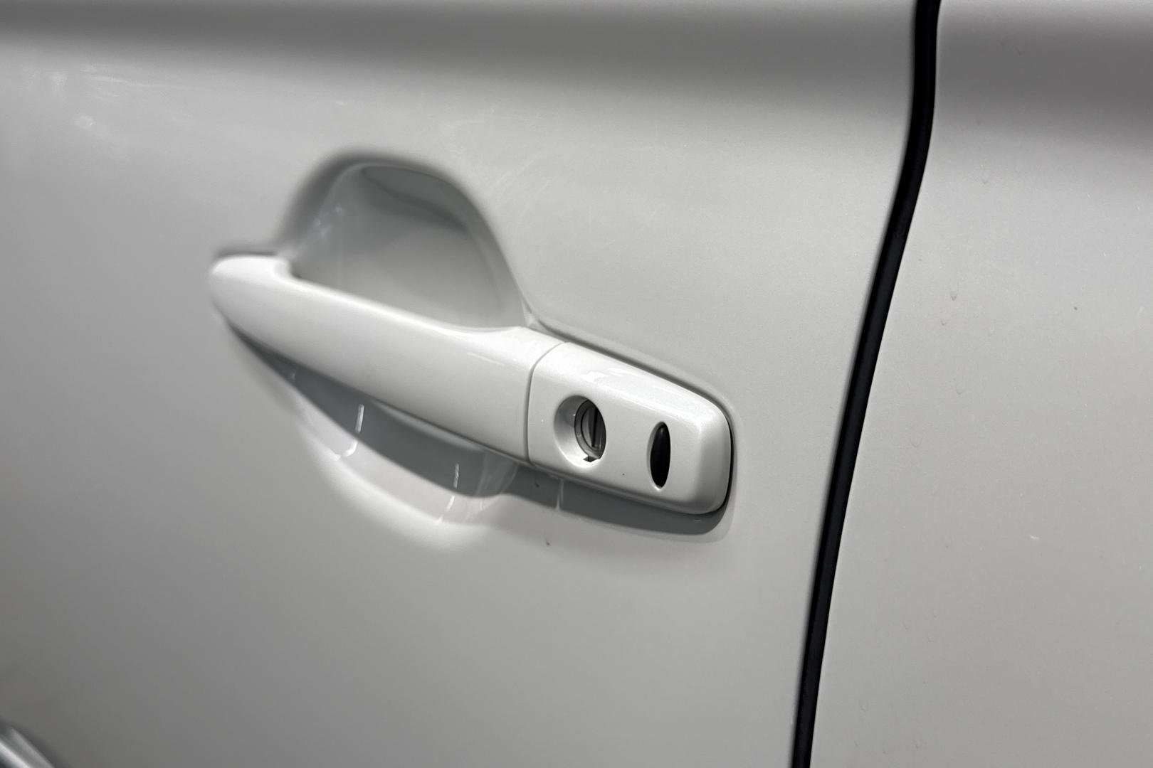 Mitsubishi Outlander PHEV 2020