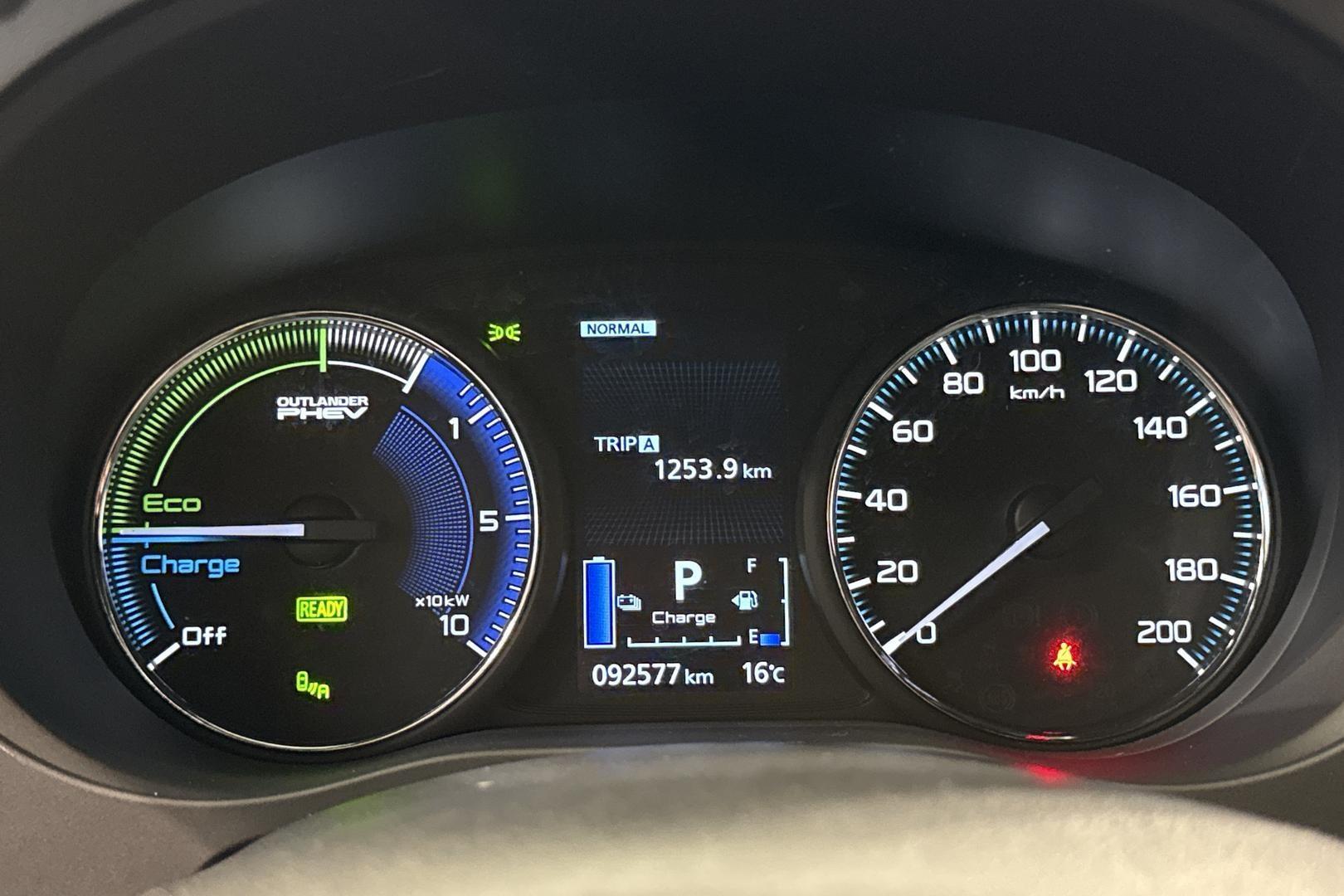 Mitsubishi Outlander PHEV 2020