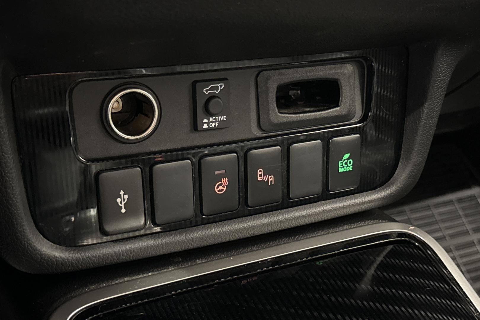 Mitsubishi Outlander PHEV 2020