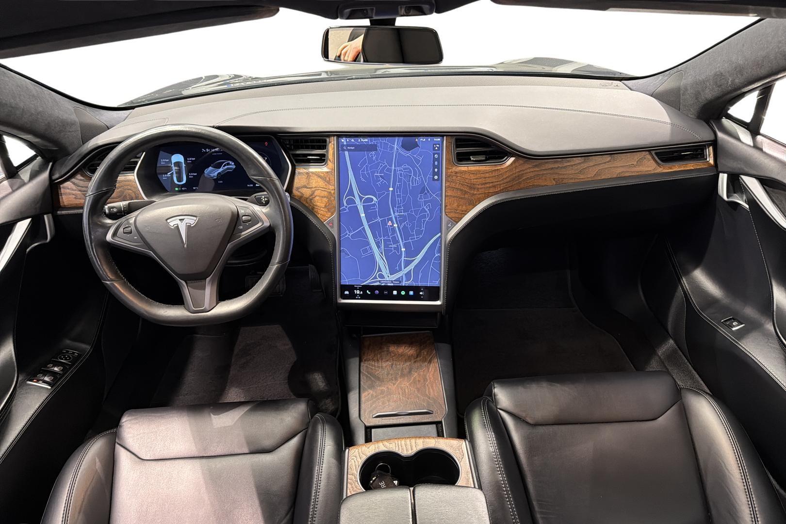Tesla Model S 2019