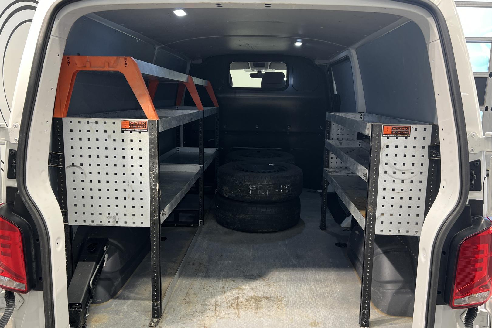 Volkswagen Transporter 2023