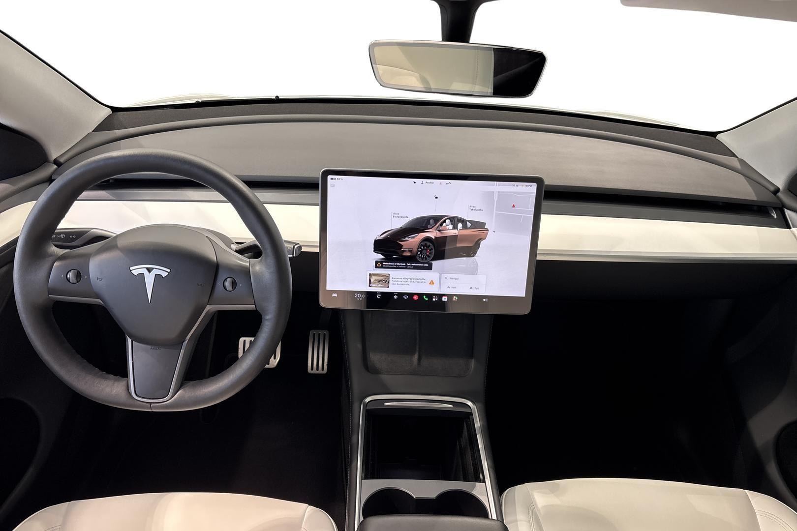 TESLA Model Y 2023