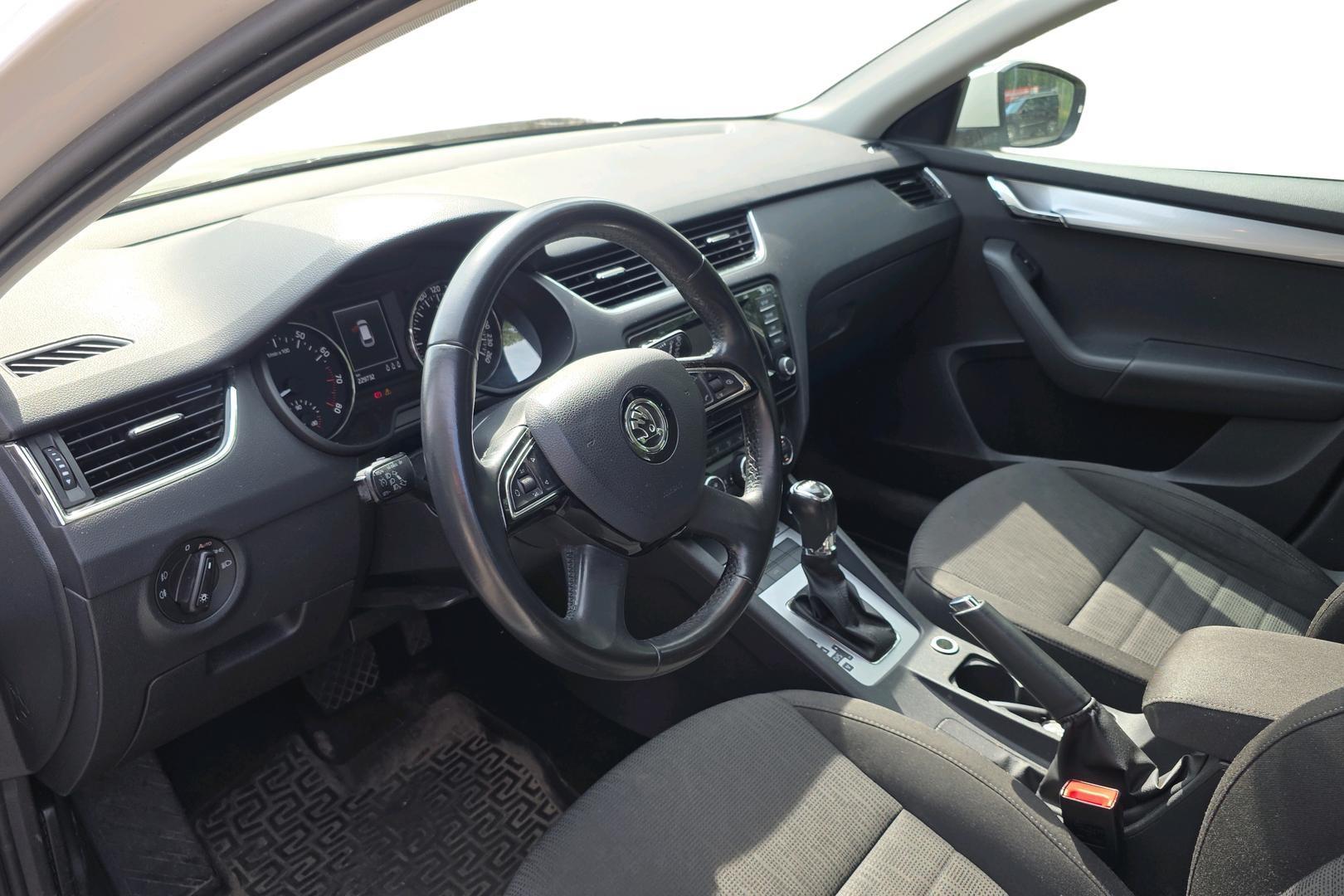 SKODA OCTAVIA 2014