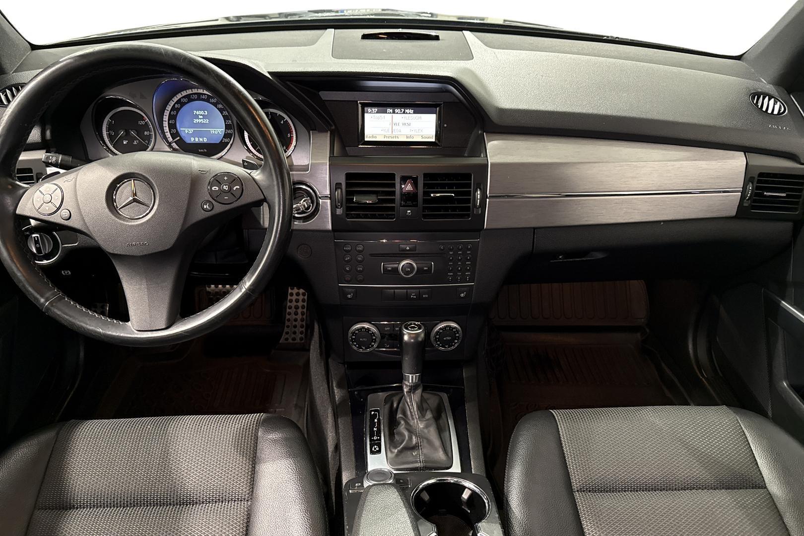 Mercedes-Benz GLK 2012