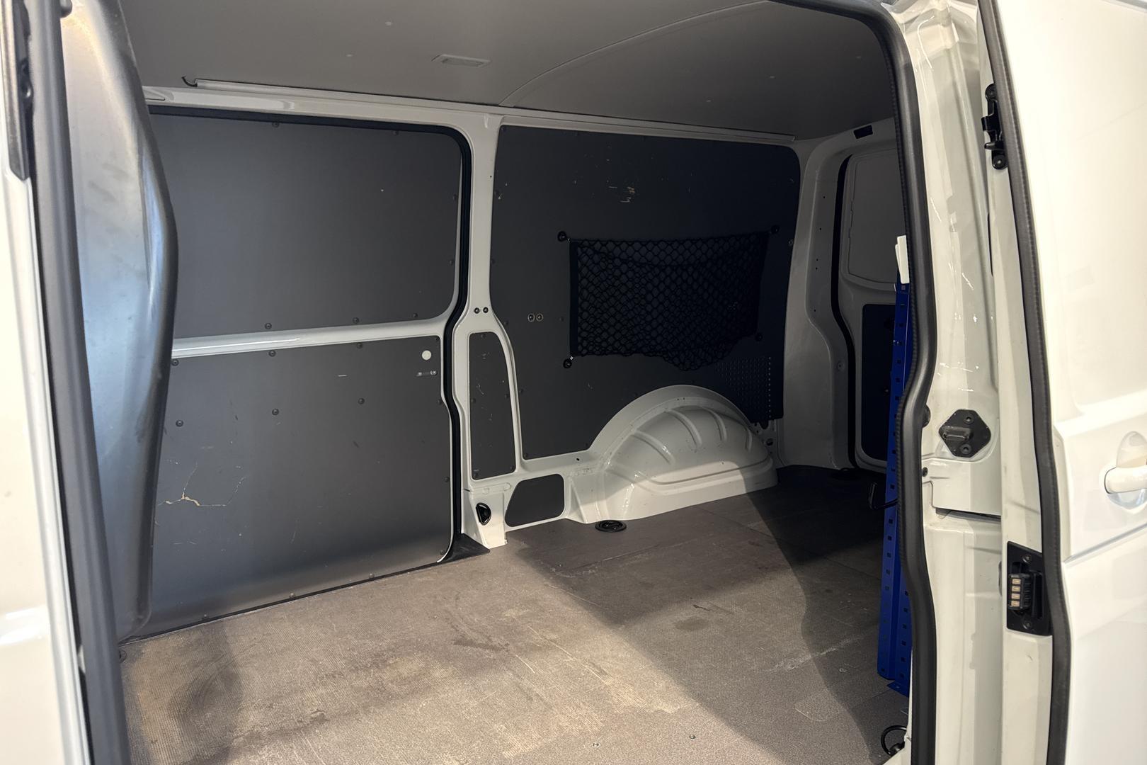 VOLKSWAGEN TRANSPORTER 2020