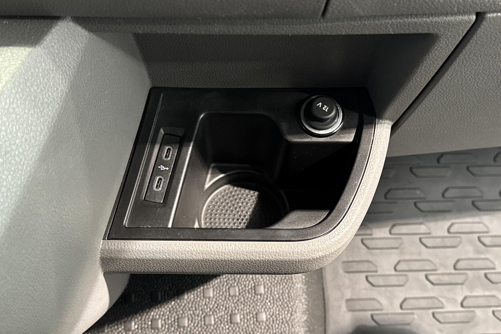 VOLKSWAGEN TRANSPORTER 2020