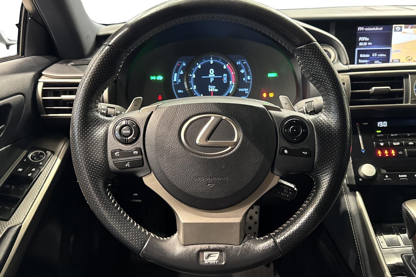 Lexus IS 2014