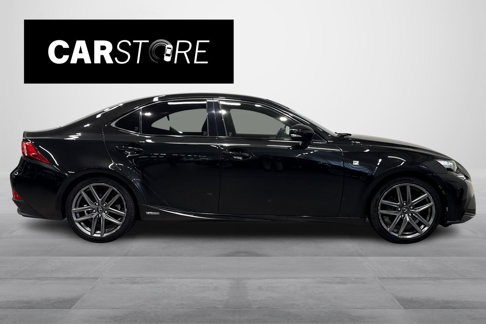 Lexus IS 2014