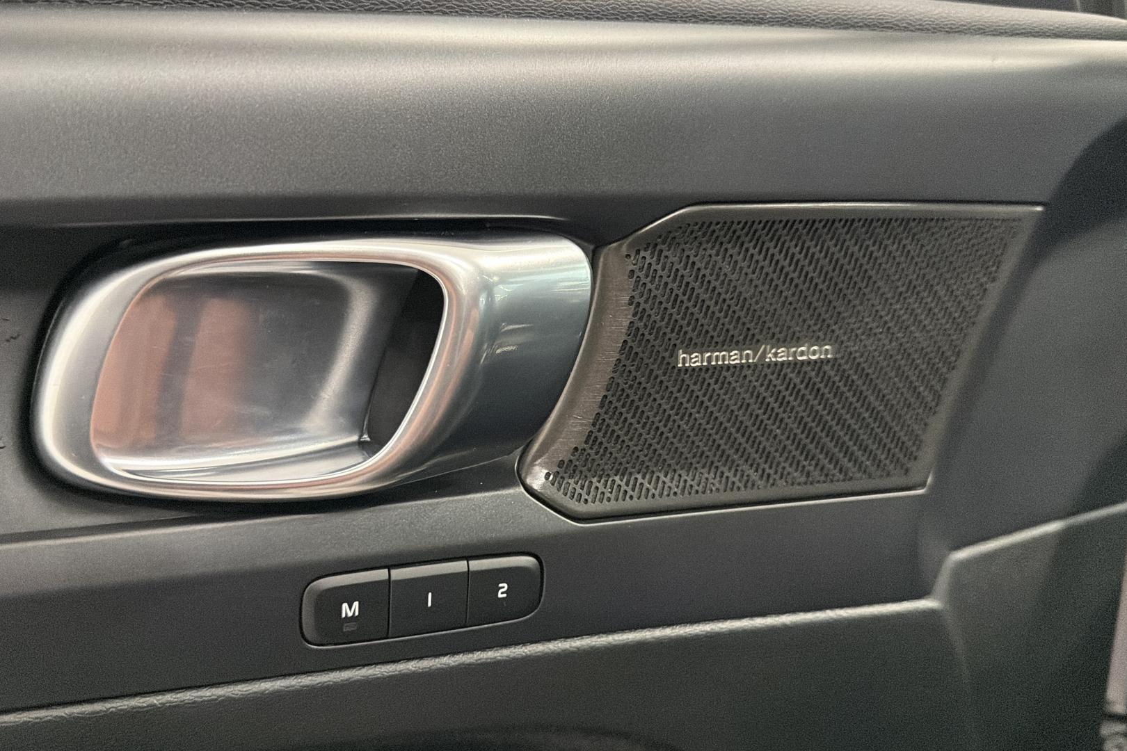 Volvo XC40 2023