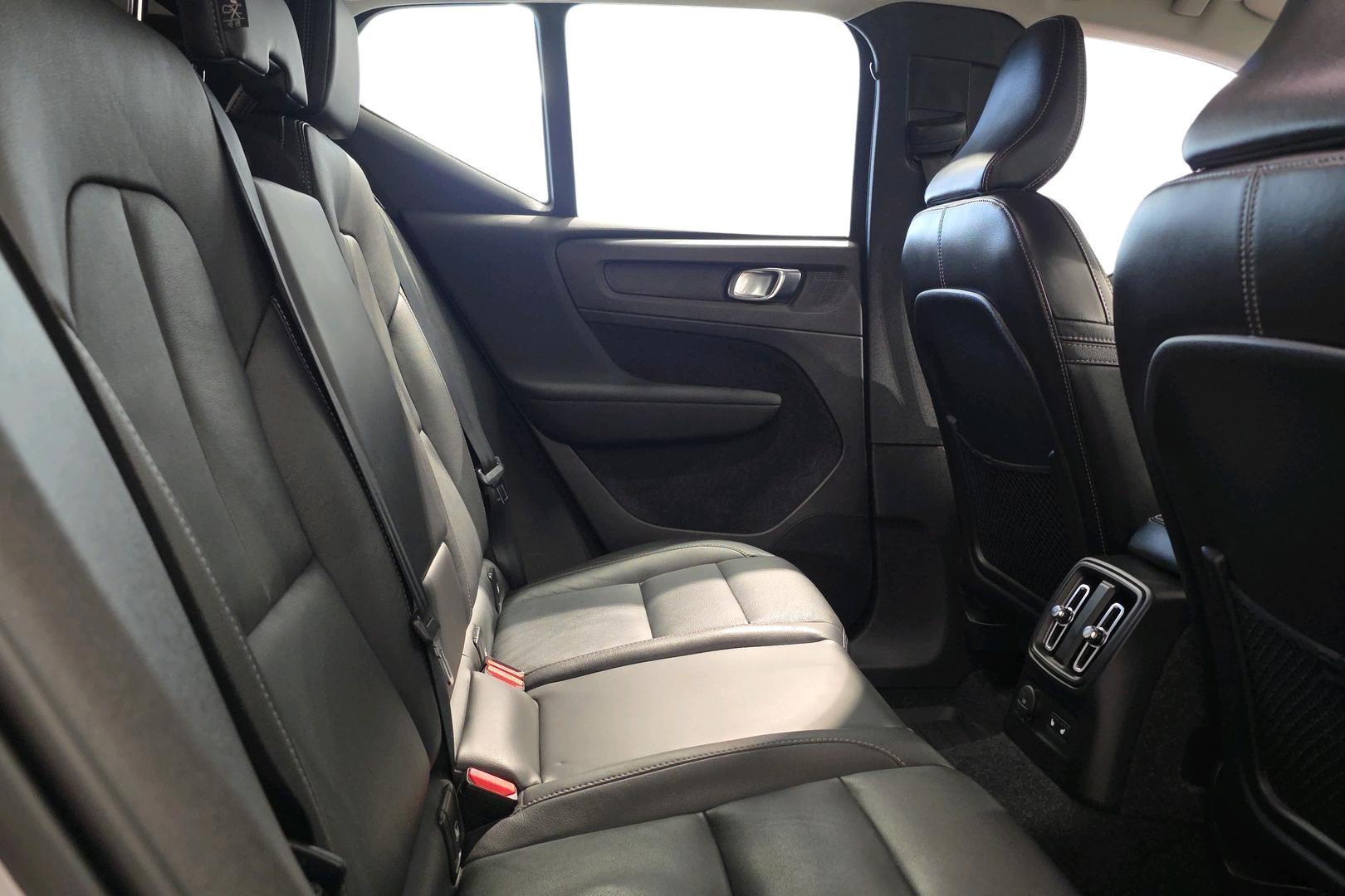 Volvo XC40 2021