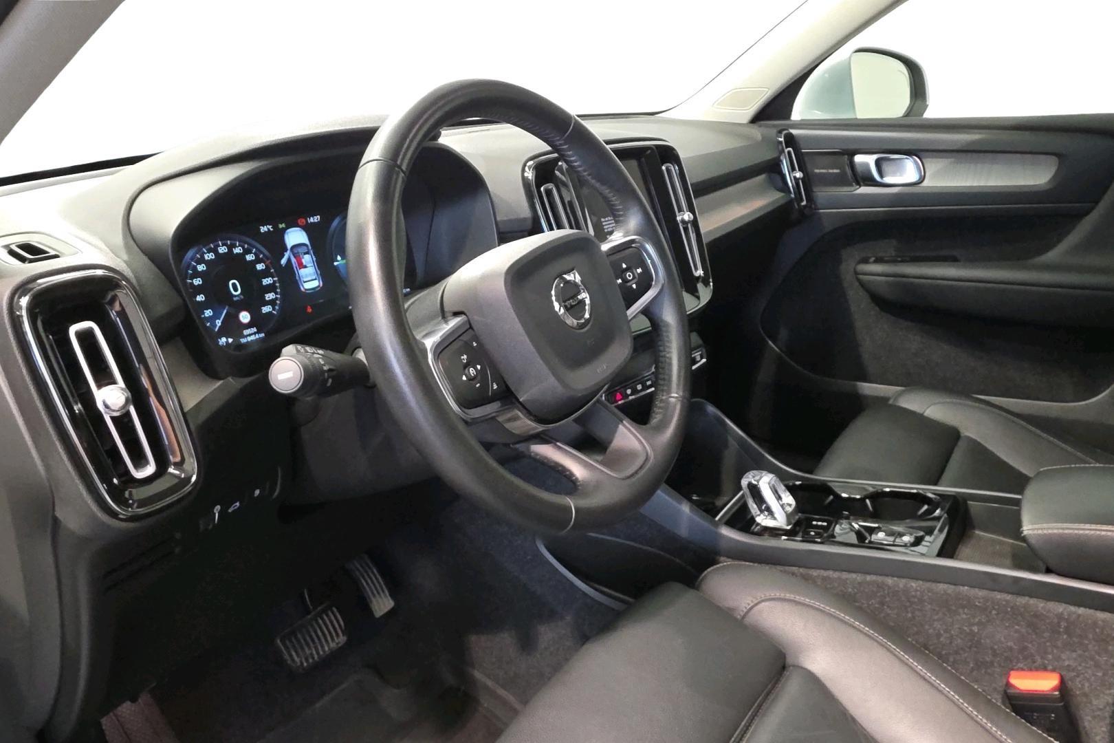 Volvo XC40 2021