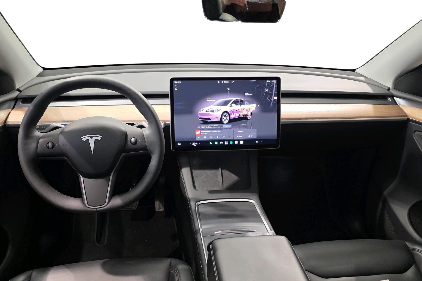 Tesla Model Y 2023