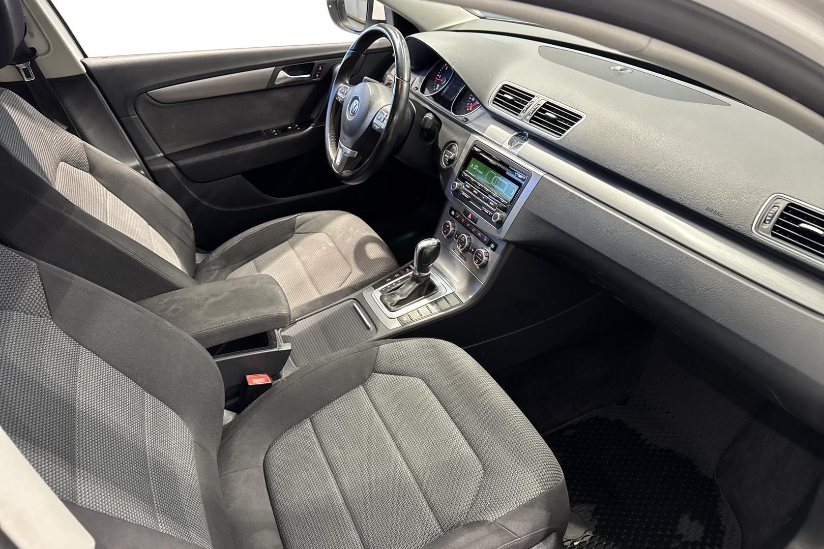 Volkswagen Passat 2012