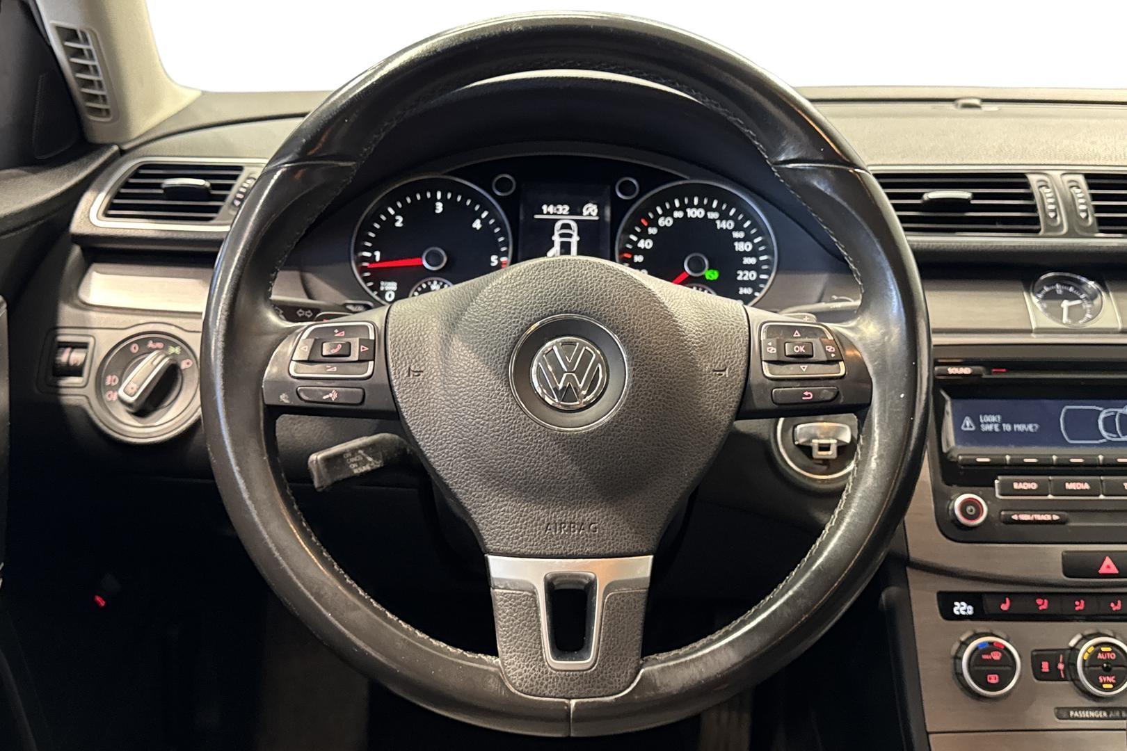 Volkswagen Passat 2012