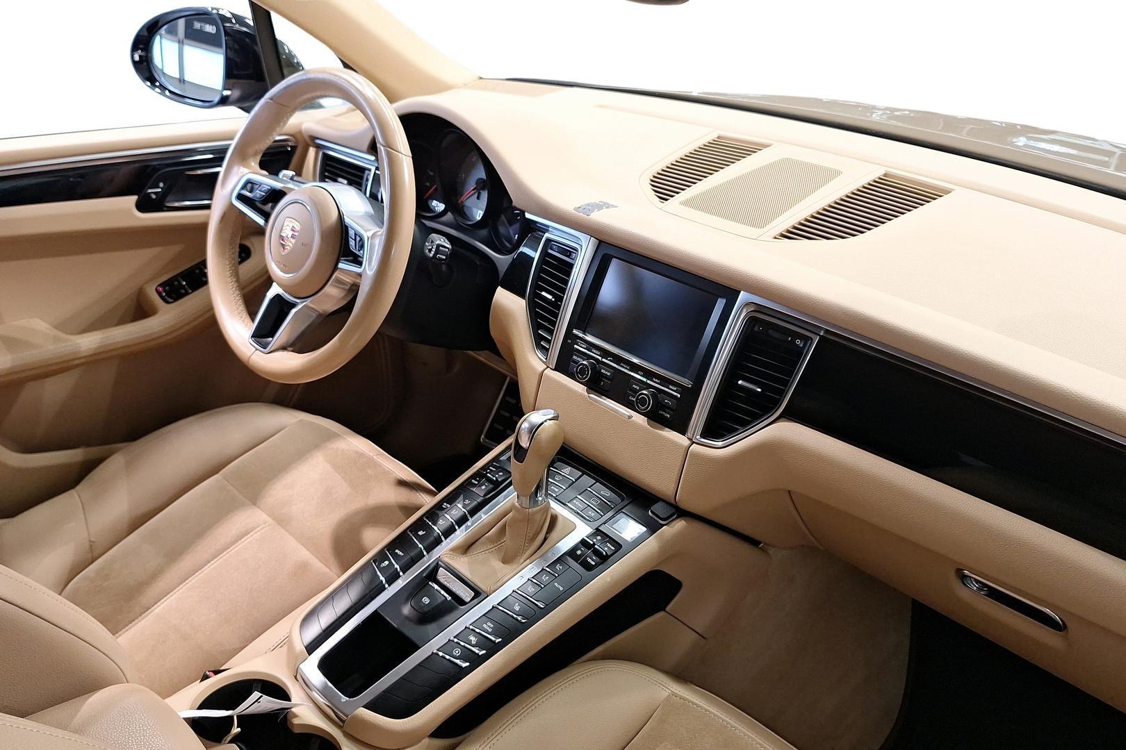 PORSCHE Macan 2014