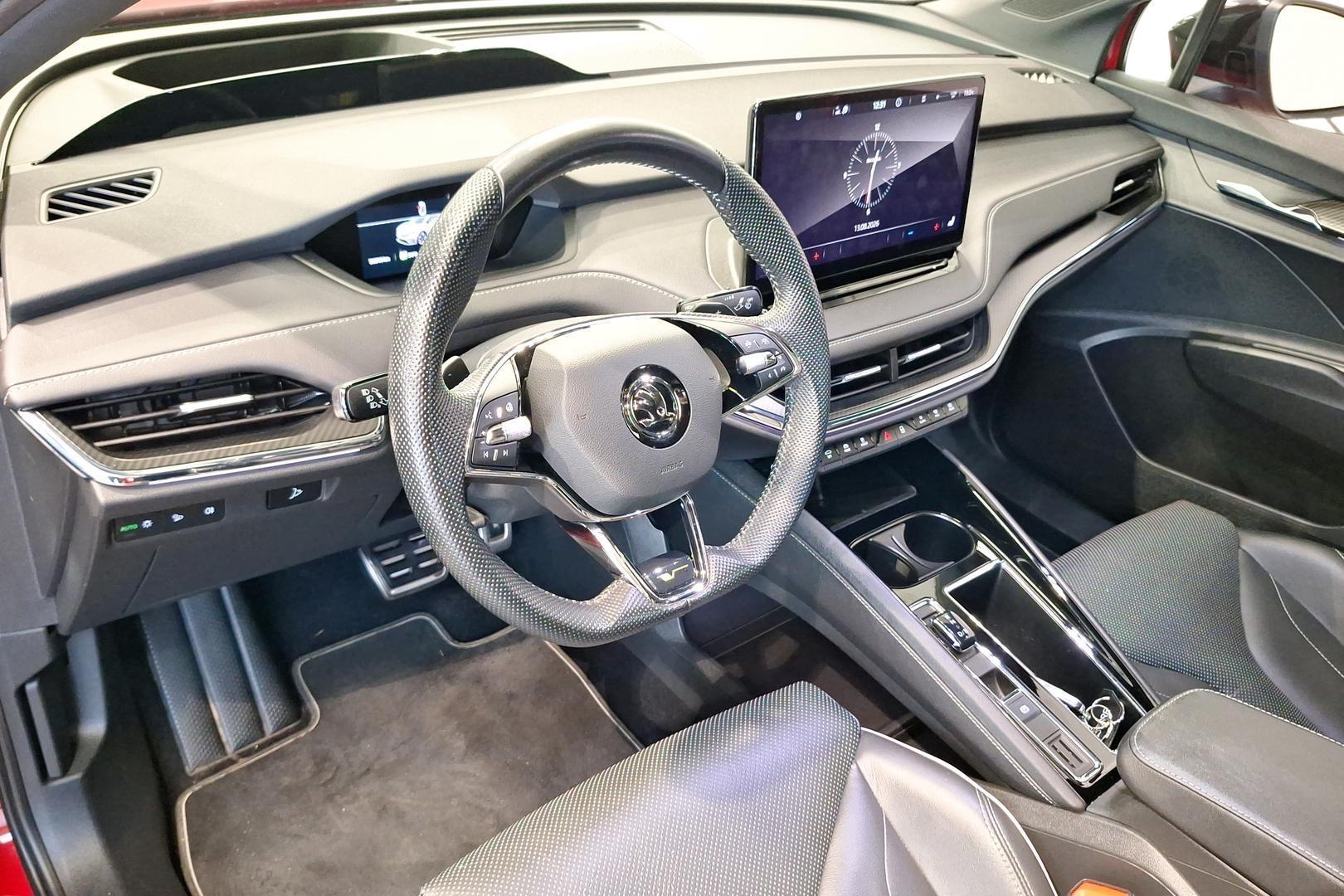 Skoda Enyaq 9