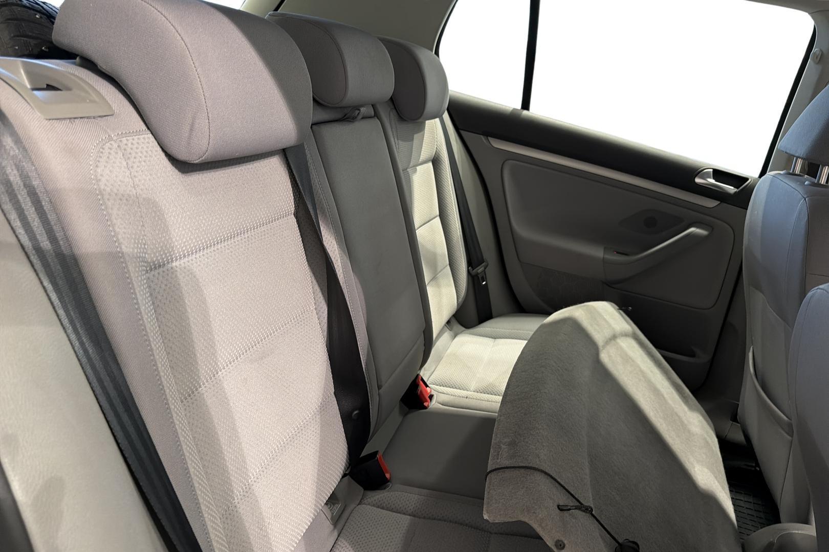 VOLKSWAGEN GOLF 2008
