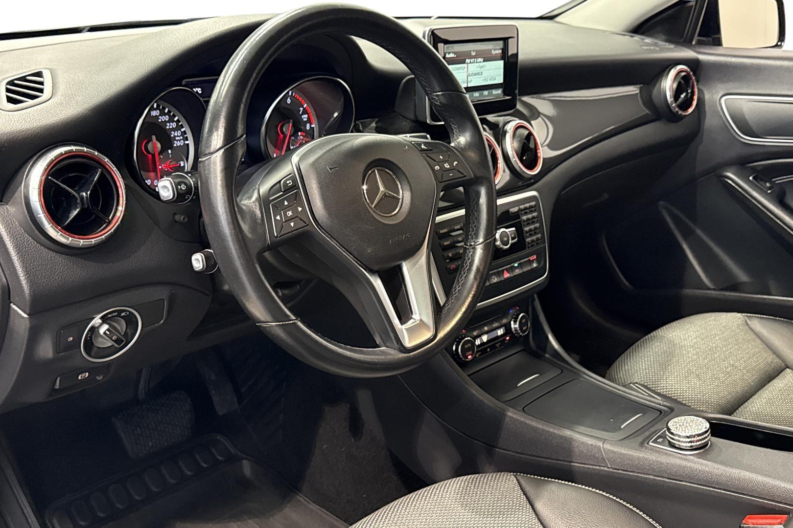 Mercedes-Benz CLA 2014