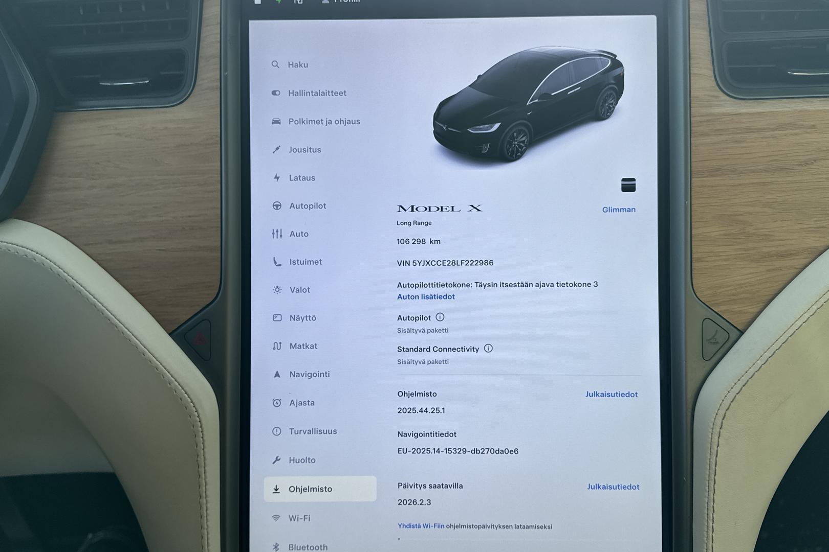 Tesla Model X 2020