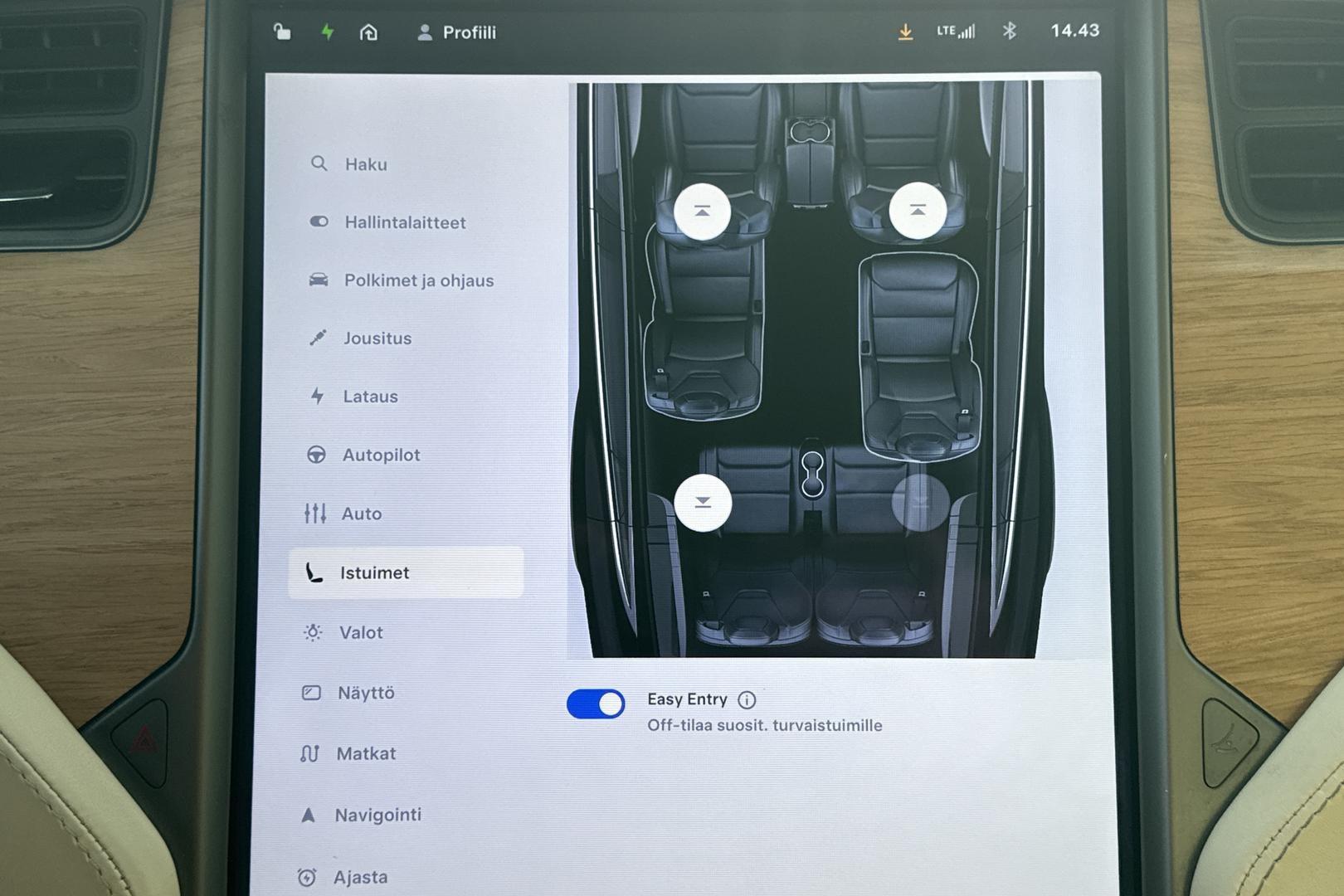 Tesla Model X 2020
