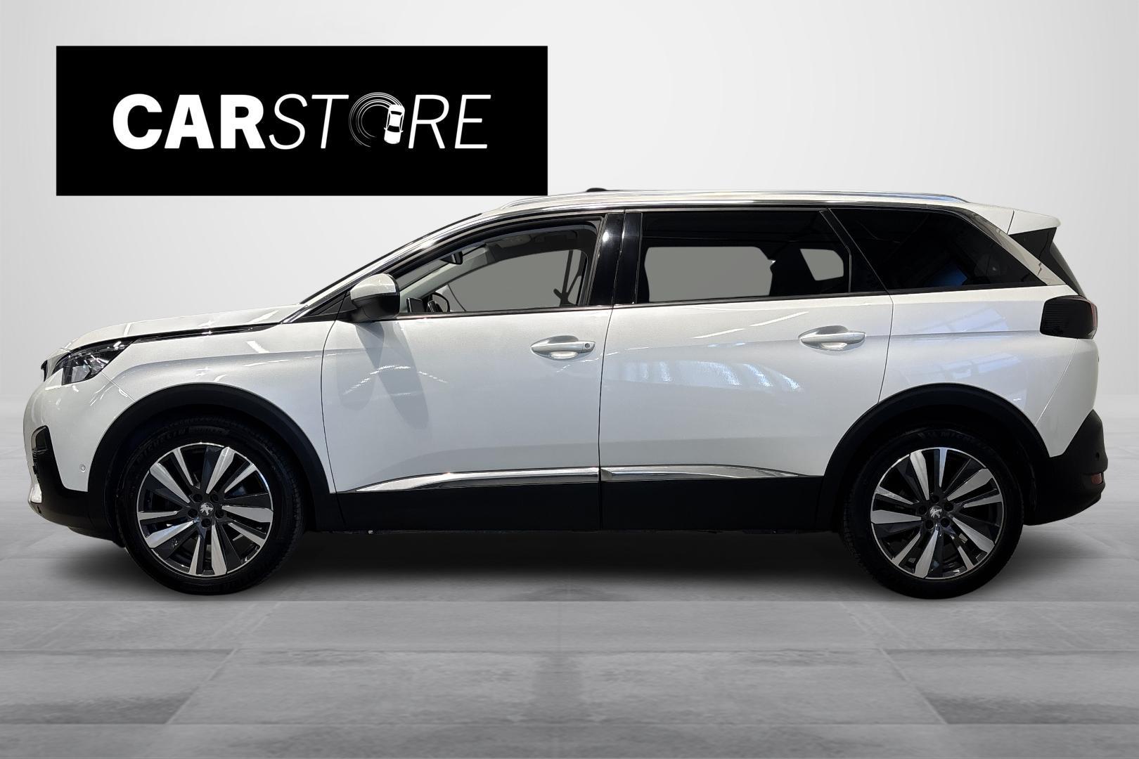PEUGEOT 5008 2018