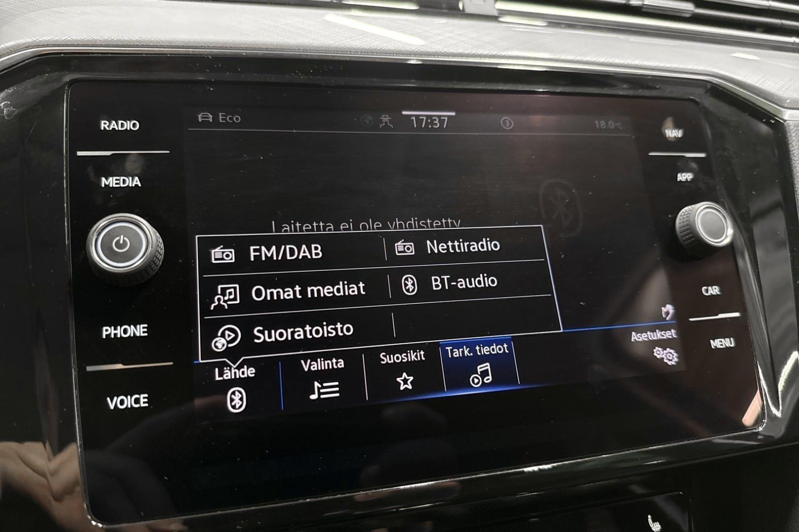 Volkswagen Passat 2022