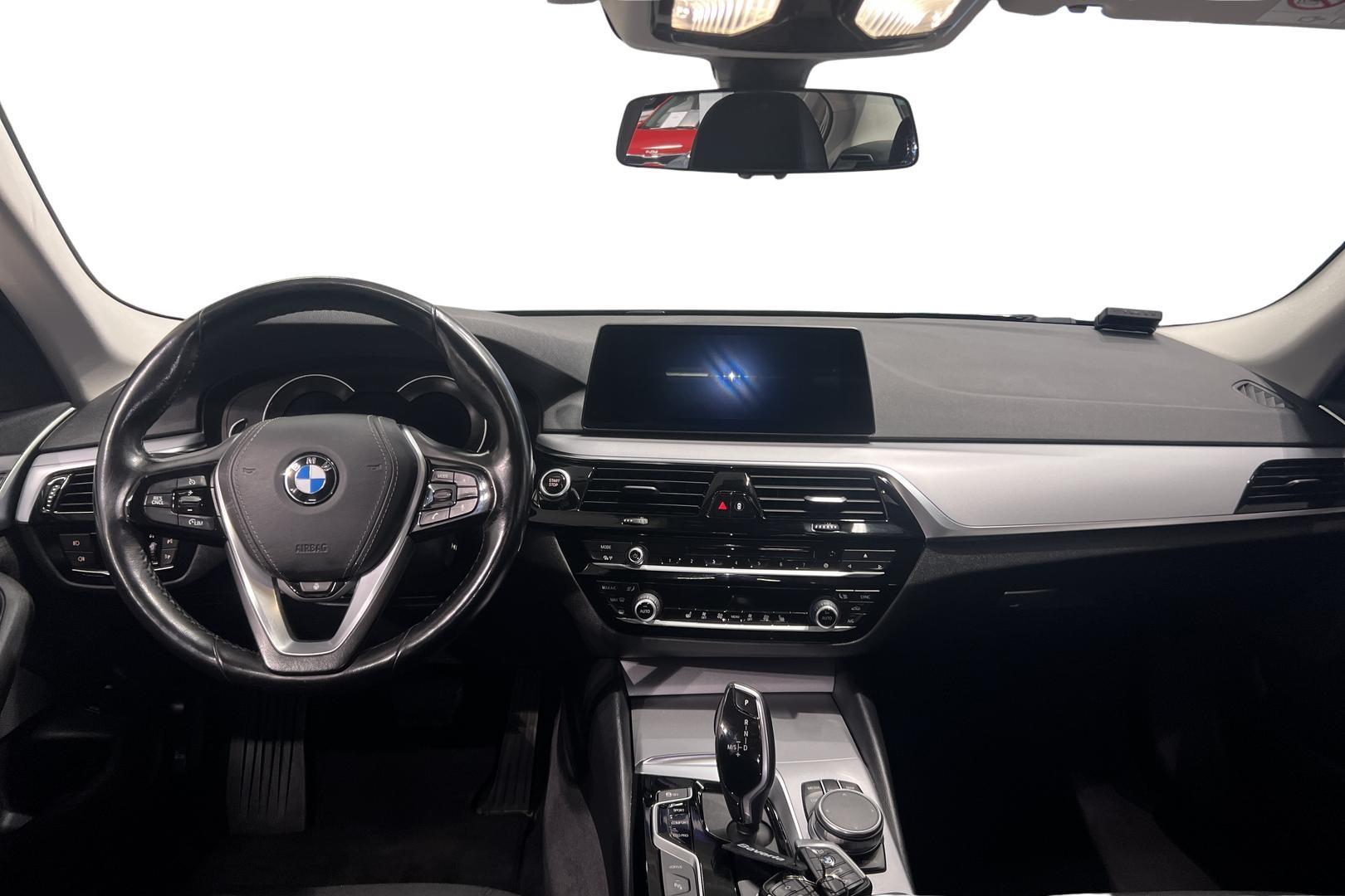 BMW 530 2019