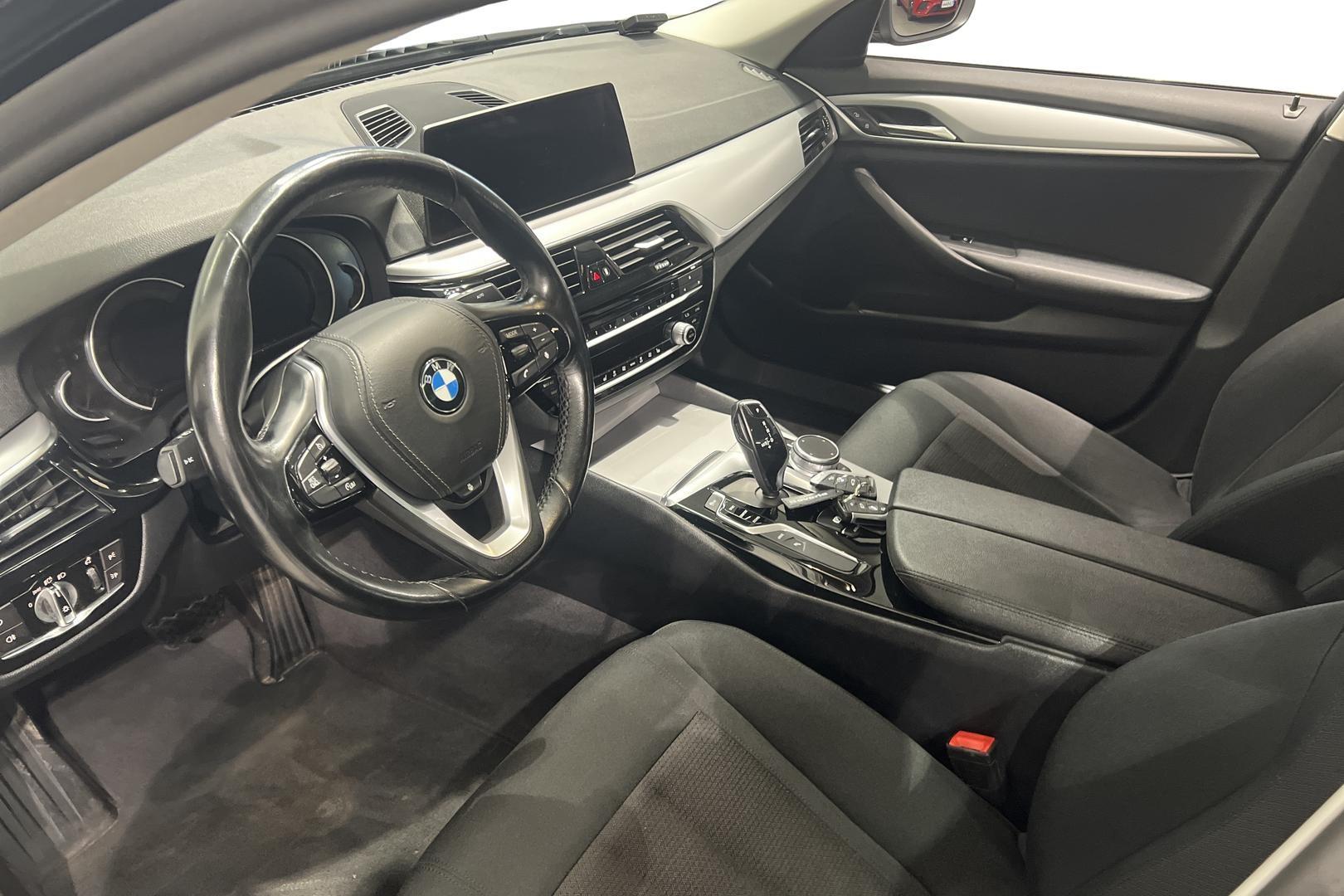 BMW 530 2019