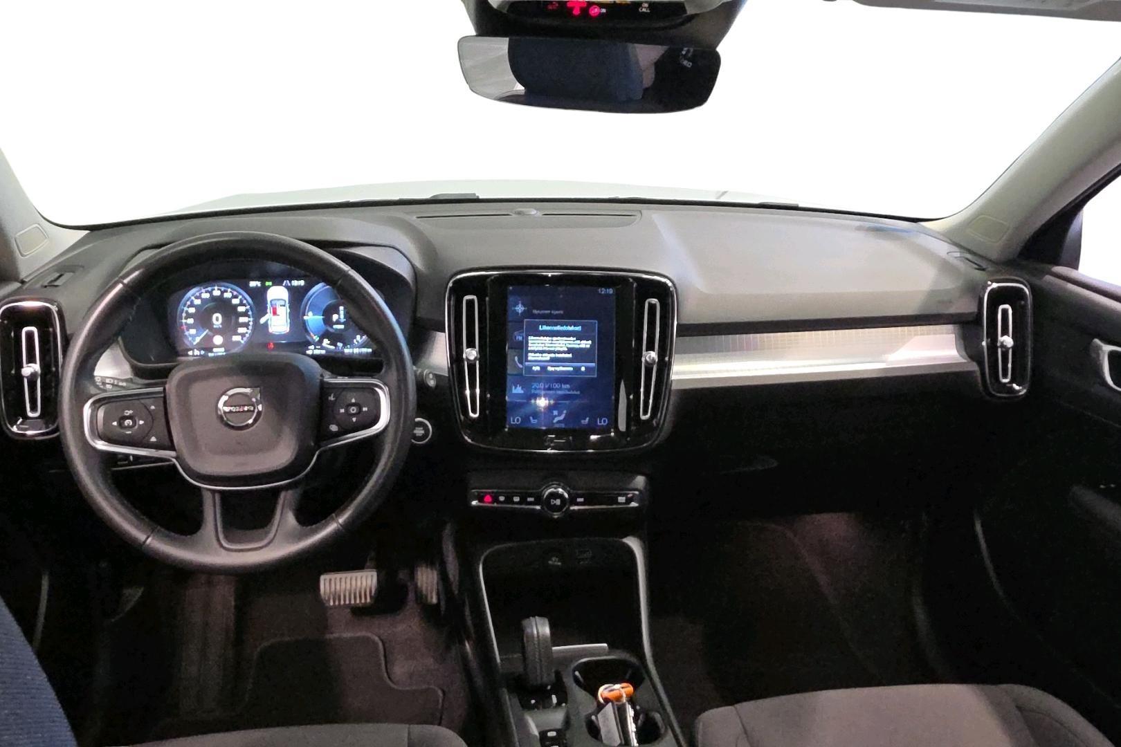 Volvo XC40 2021