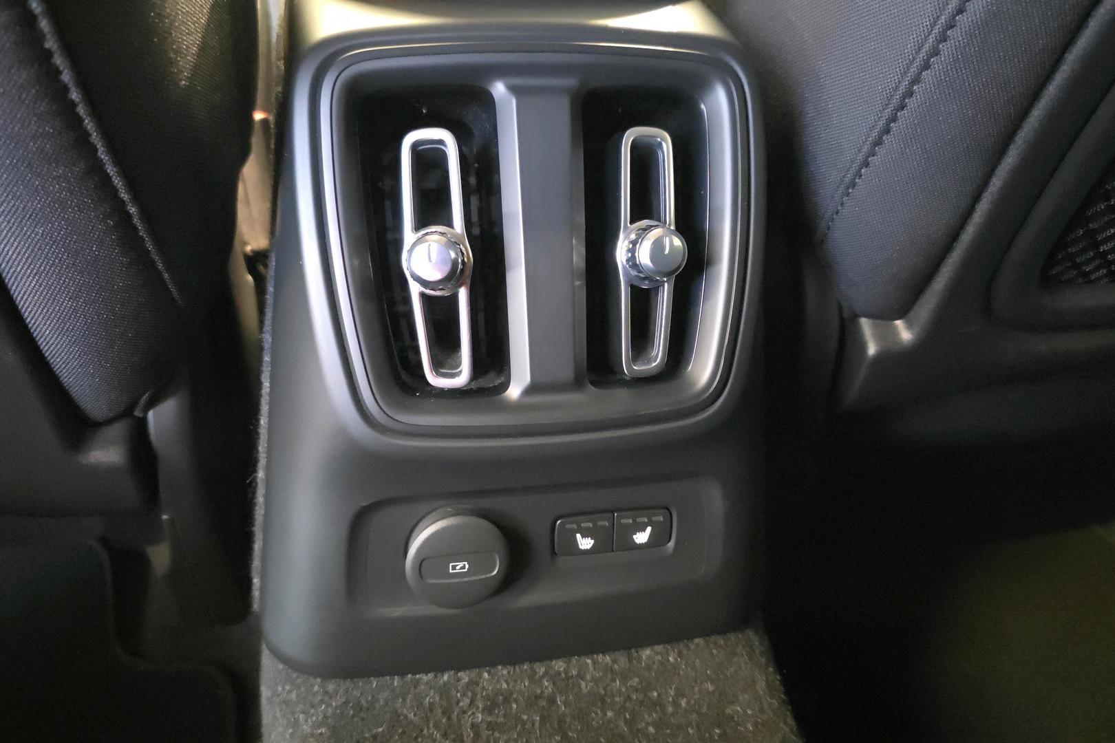 Volvo XC40 2021