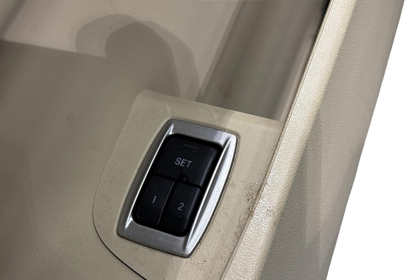 Jaguar XF 2011