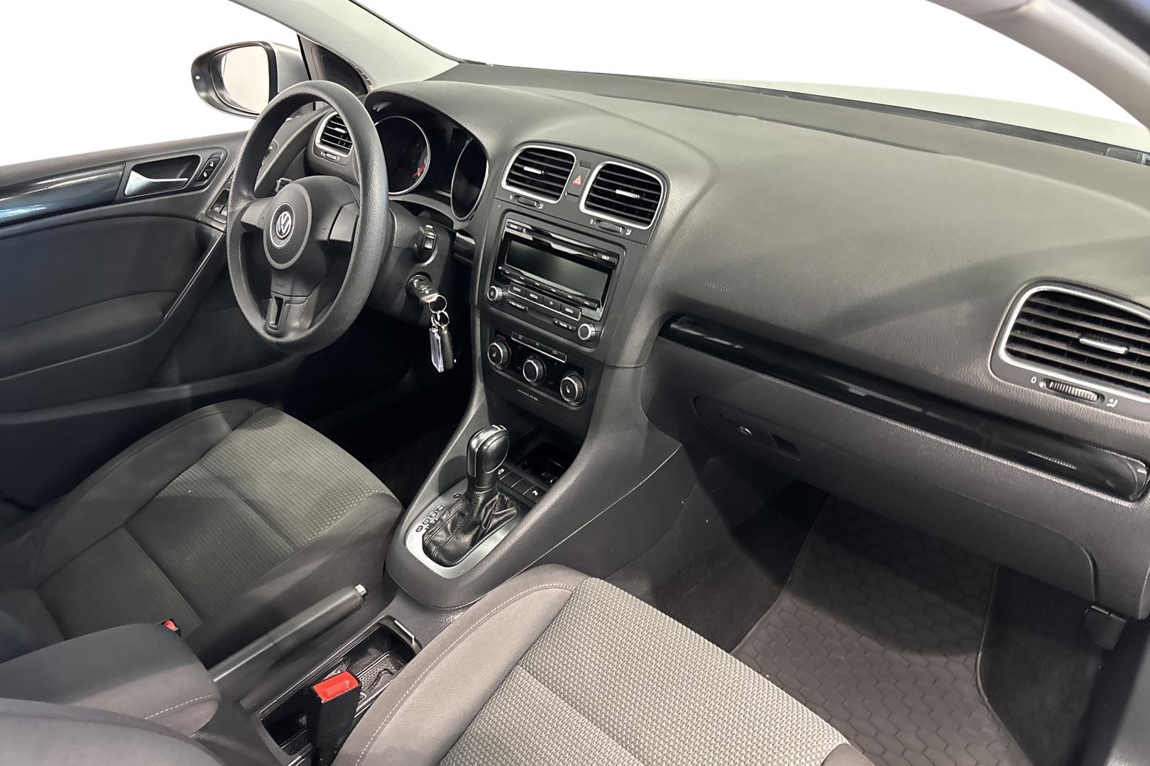 VOLKSWAGEN GOLF 2012