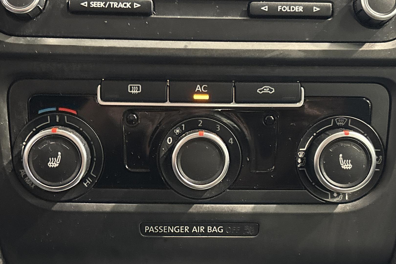 VOLKSWAGEN GOLF 2012