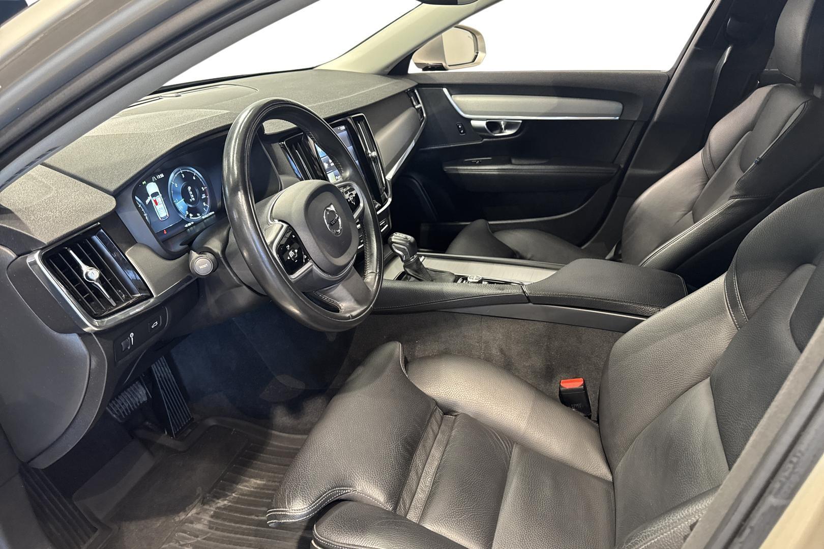 Volvo V90 2017