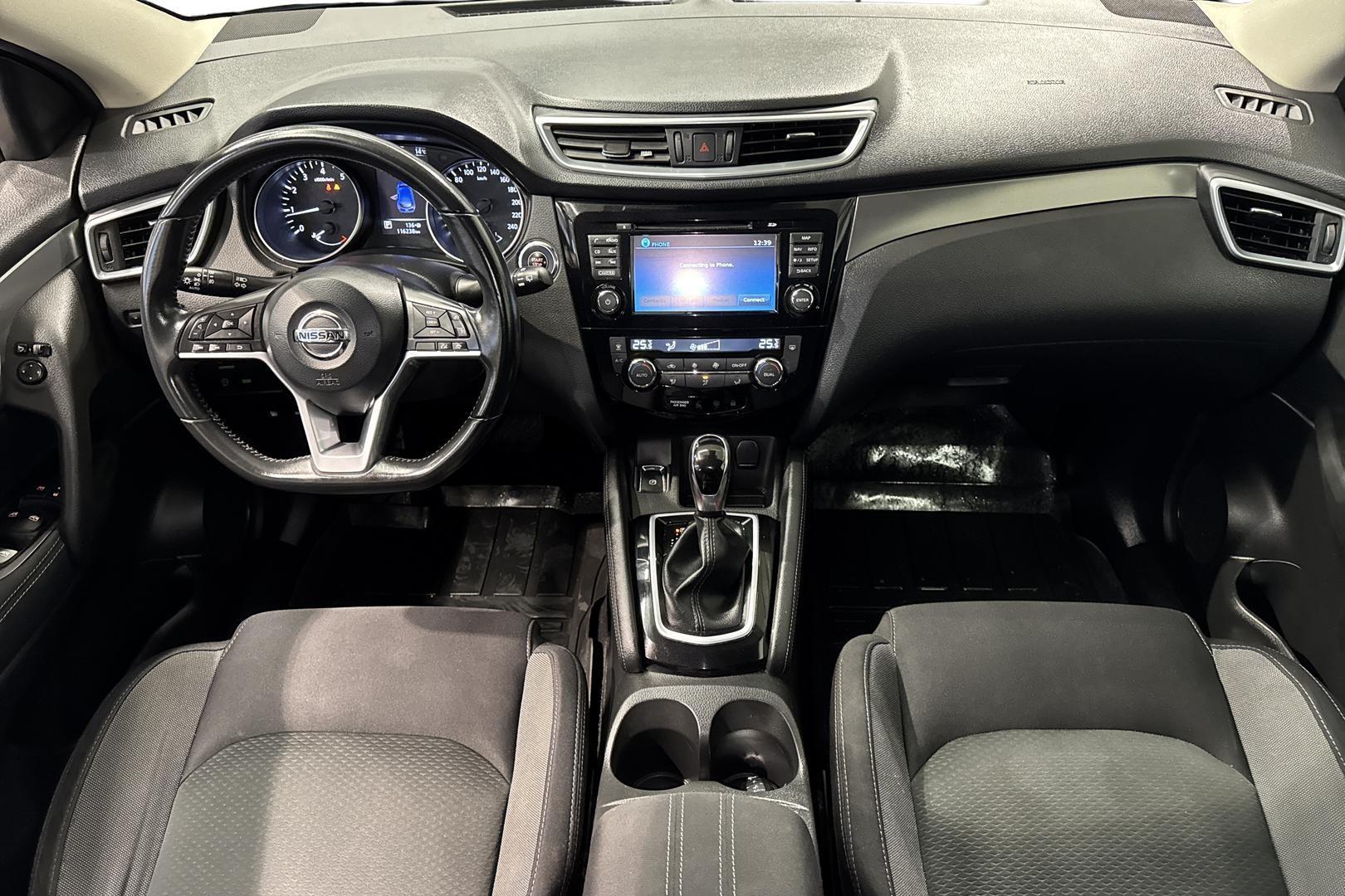 NISSAN Qashqai 2018
