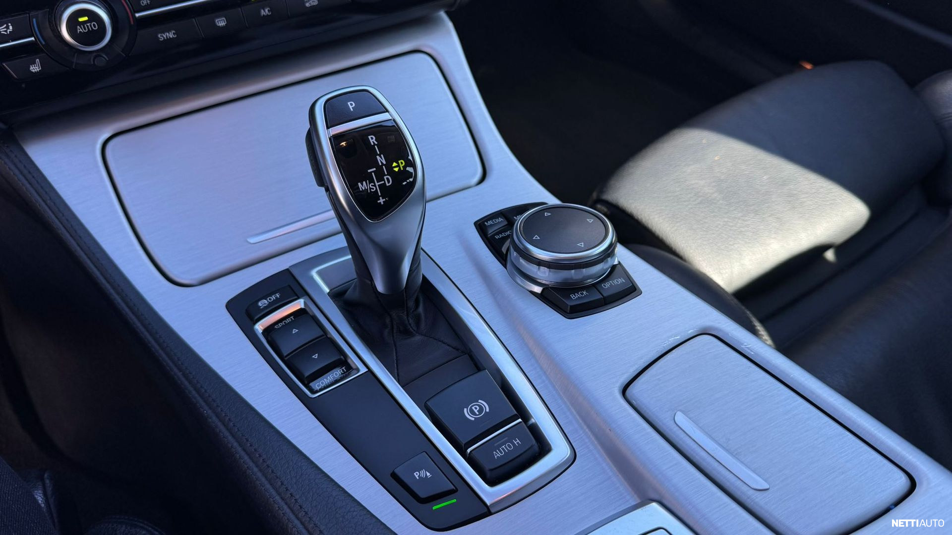 BMW 530 2015