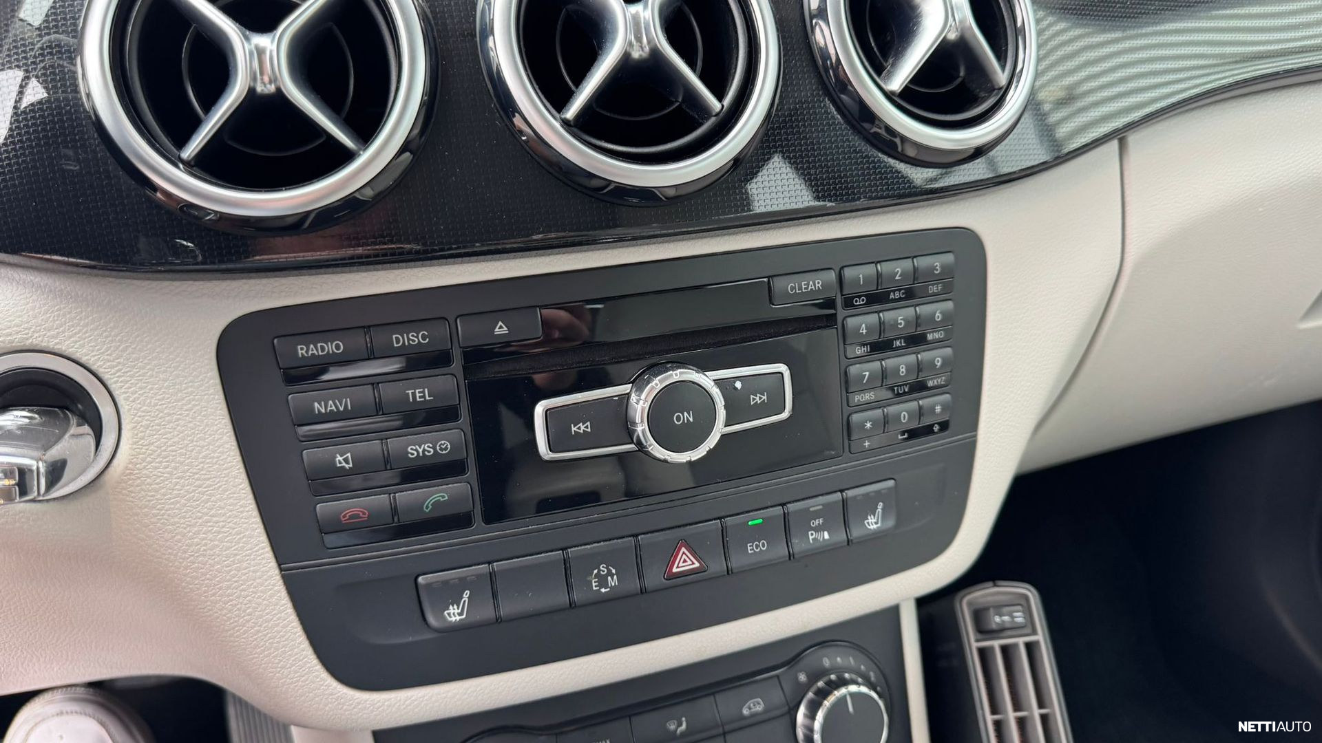 Mercedes-Benz B 2012