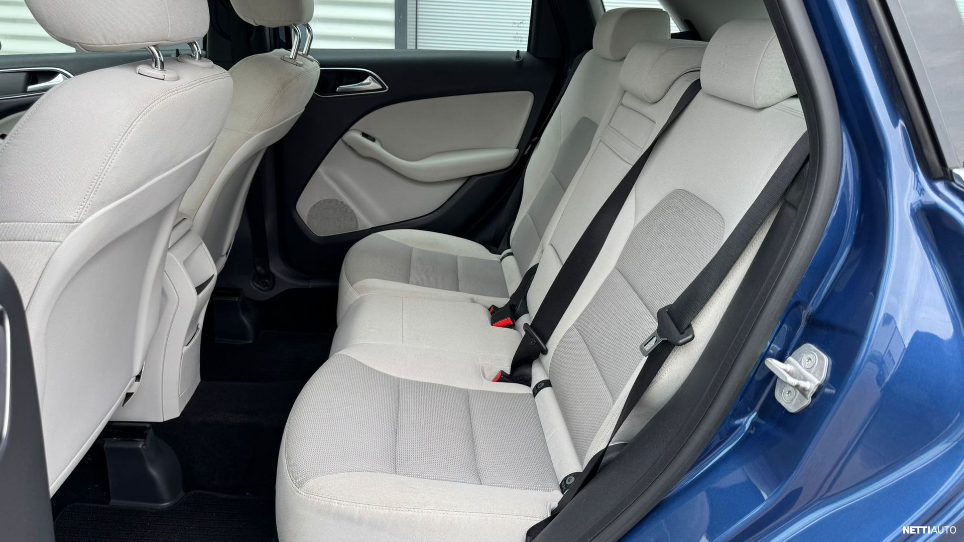 Mercedes-Benz B 2012