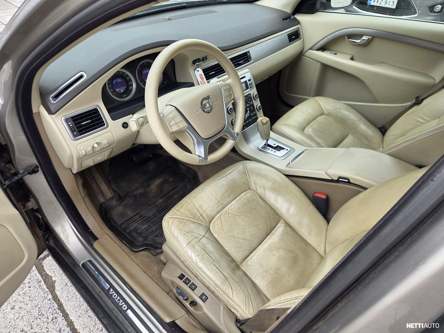Volvo XC70 2010