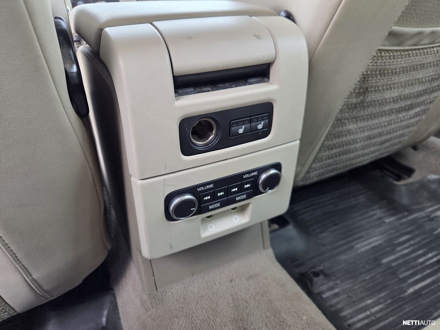 Volvo XC70 2010