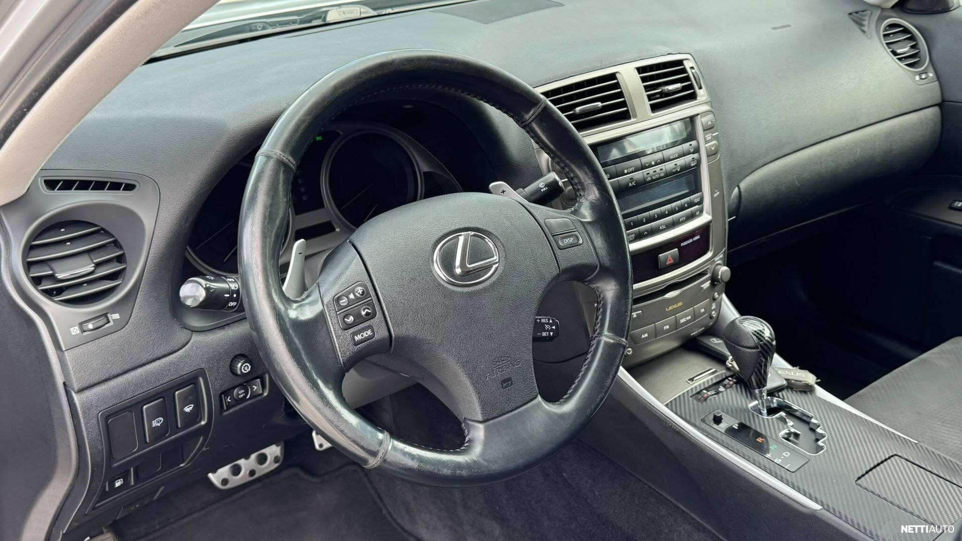 Lexus IS 2006